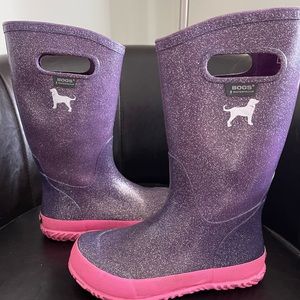 BOGS & The Black Dog Purple/Pink Glitter Rain Boot Youth 3